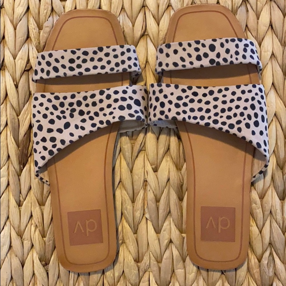 Women’s shoes